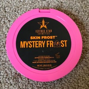 Jeffree Star highlighter